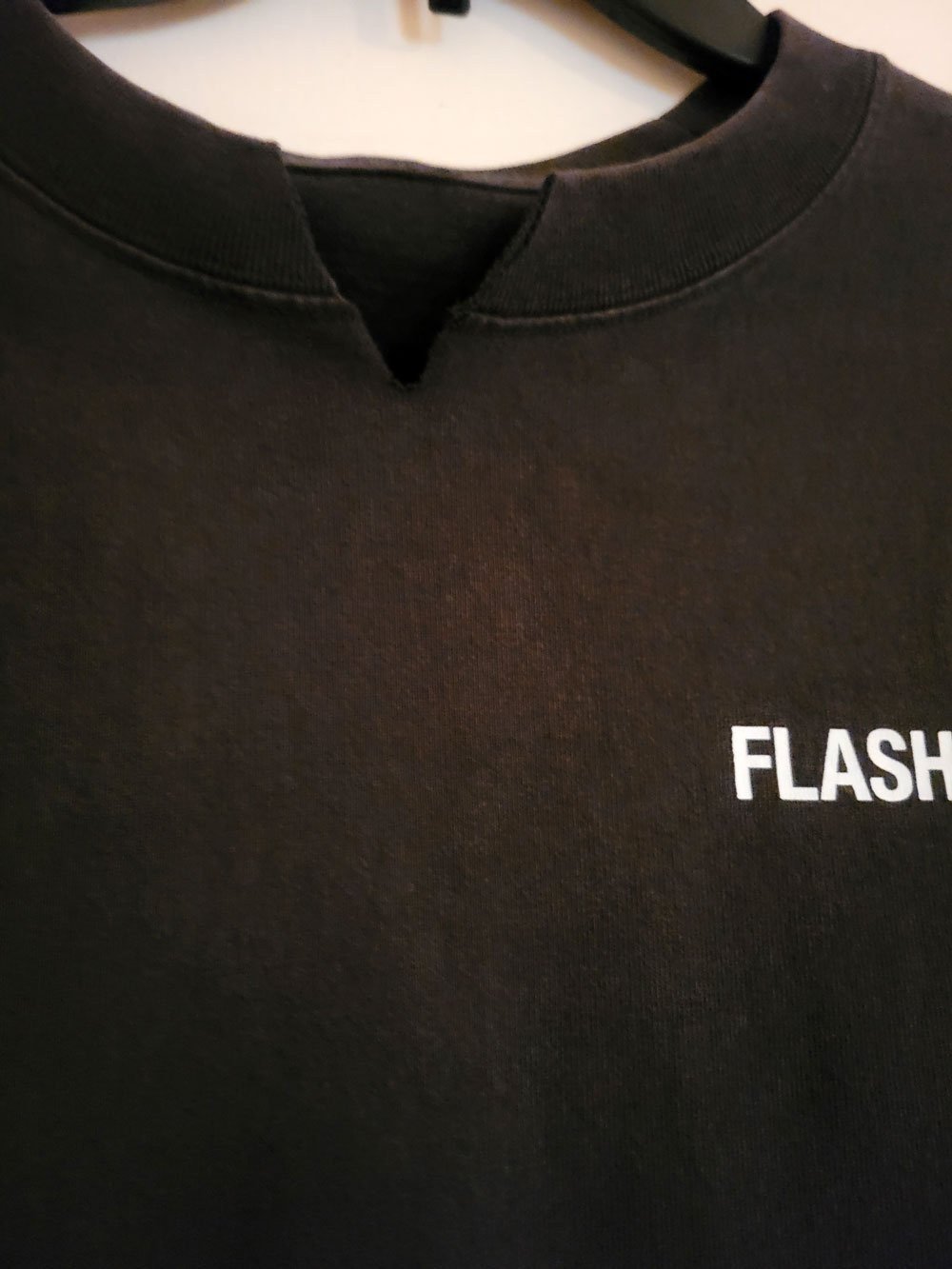 Art Basel, struck through, Detail, hand-cut collar