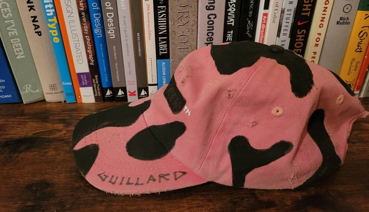 Painted caps, Black on pink