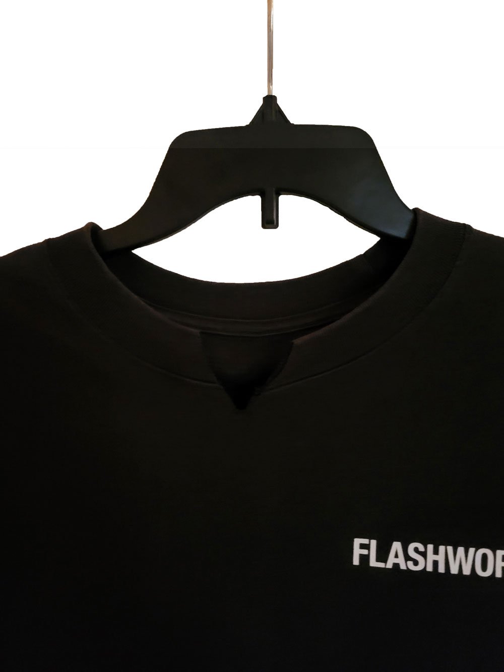 V-notch collar detail